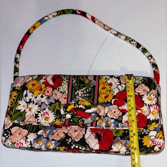 Vera Bradley Knot Just a Clutch Floral Purse - Picture 9 of 10